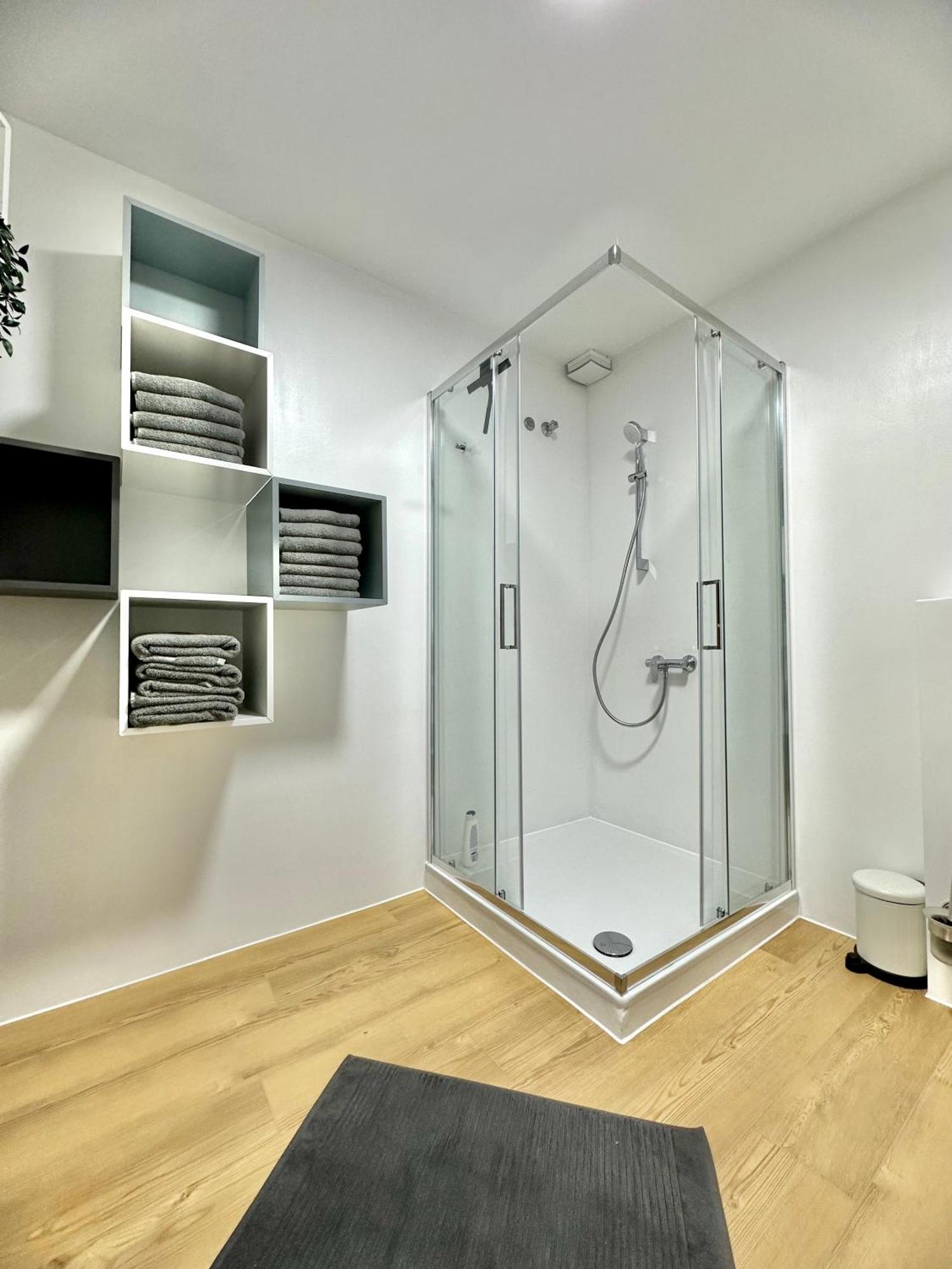 City-Apartment Mit Dachterrasse & Massagesessel In Der Fussgaengerzone K4 Oldenburg Exteriör bild