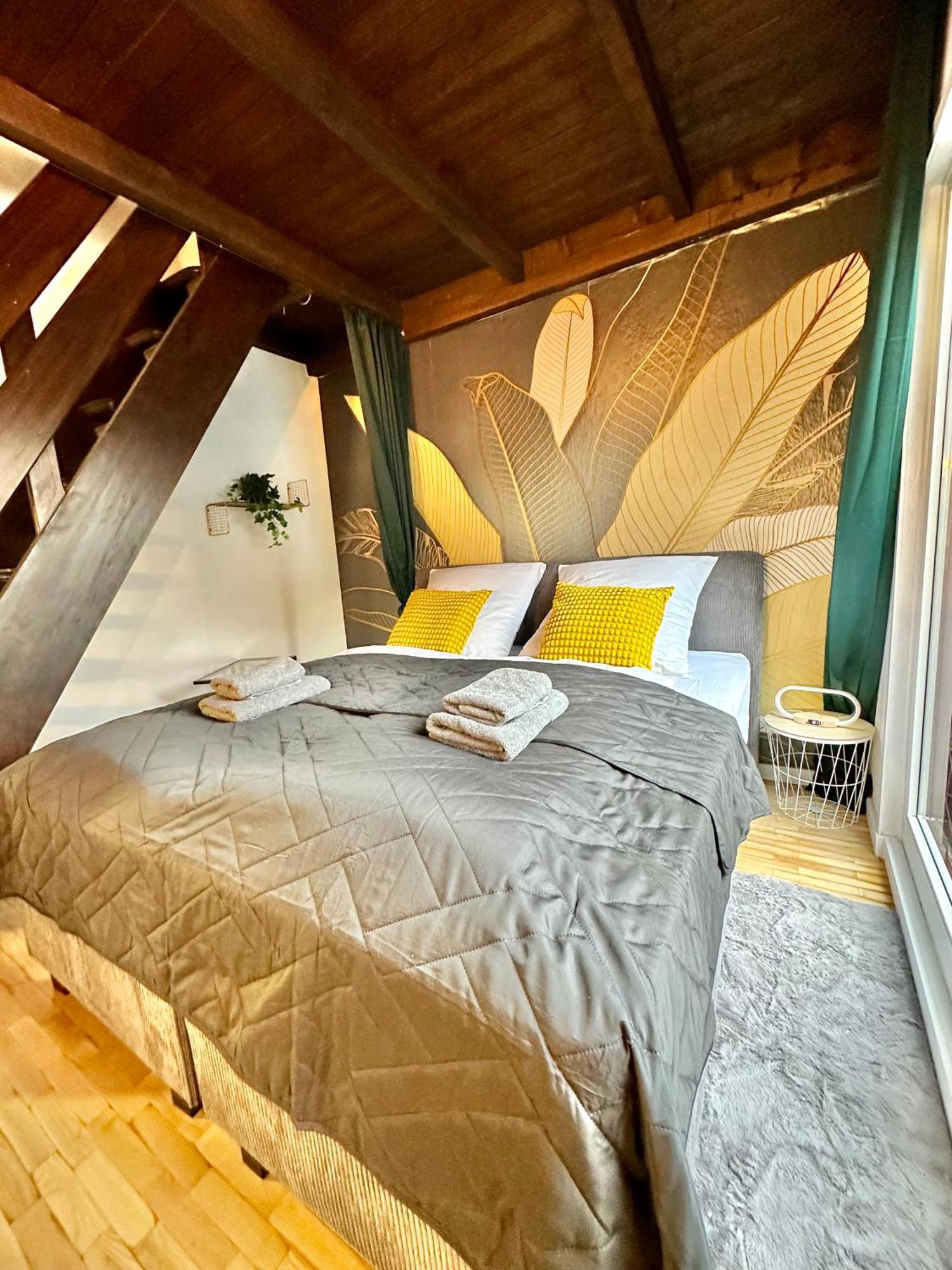 City-Apartment Mit Dachterrasse & Massagesessel In Der Fussgaengerzone K4 Oldenburg Exteriör bild